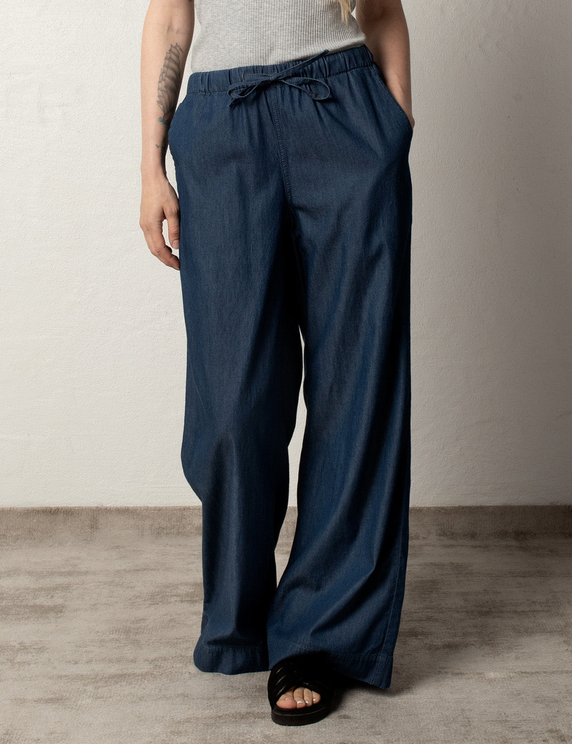 ALANA PANTS NAVY