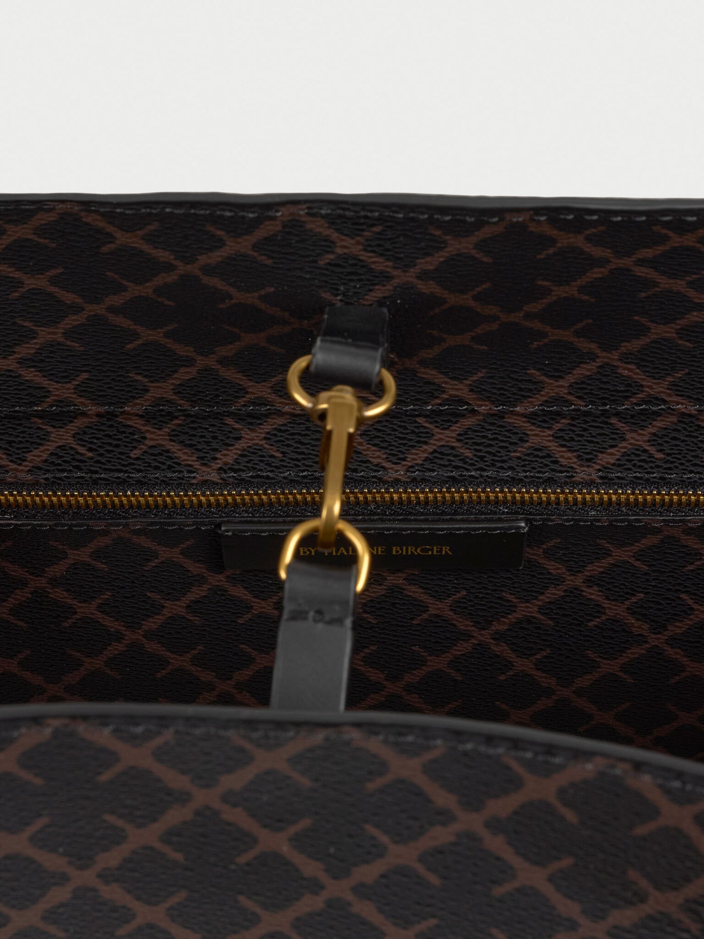 ABI TOTE DARK CHOKOLATE
