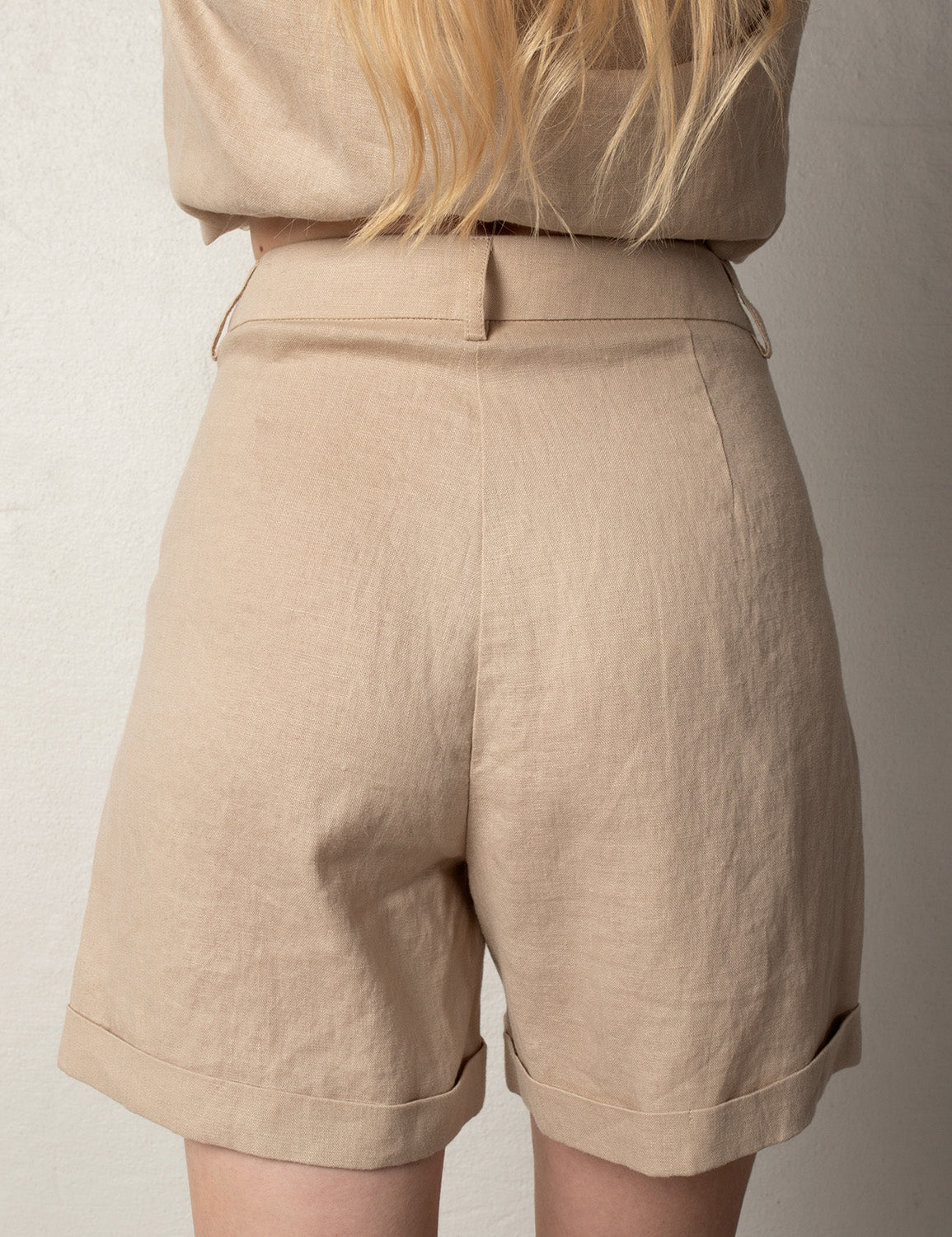 DANA SHORTS BEIGE