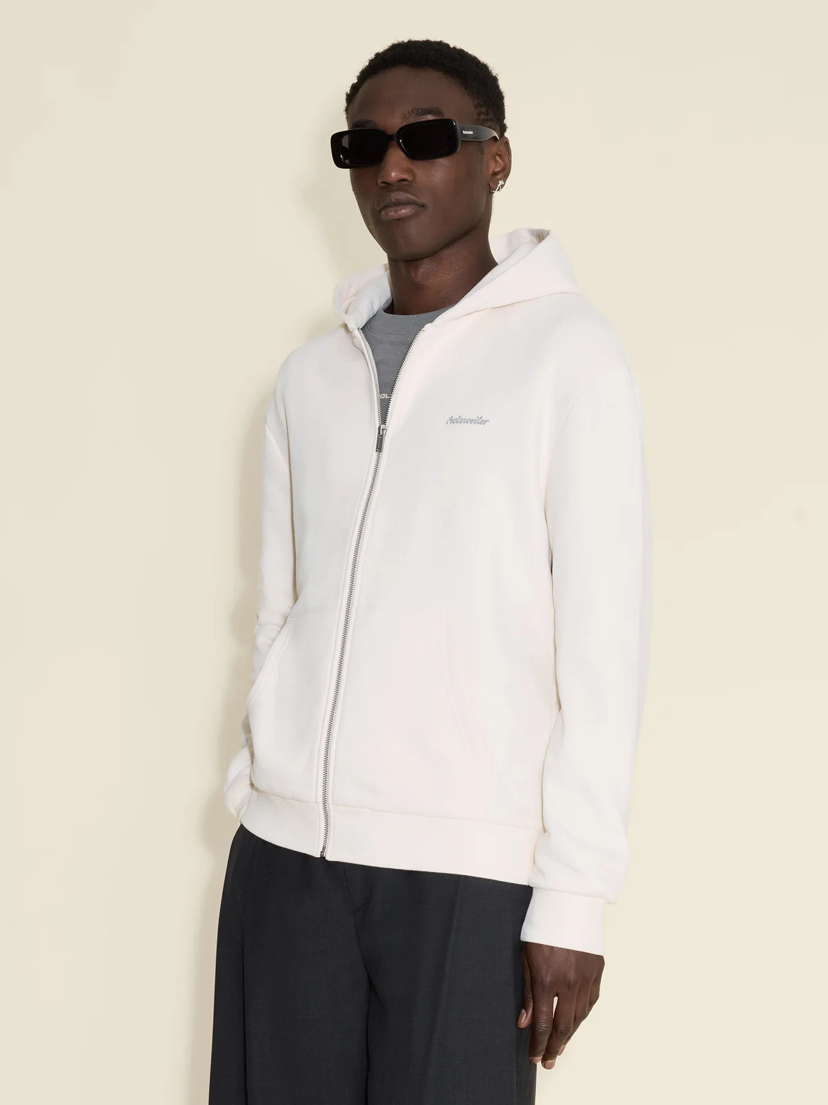 M REGULAR ZIP HOODIE ECRU