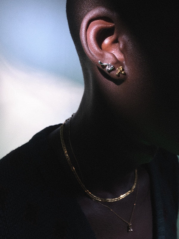 Puff Ball Stud Gold HP