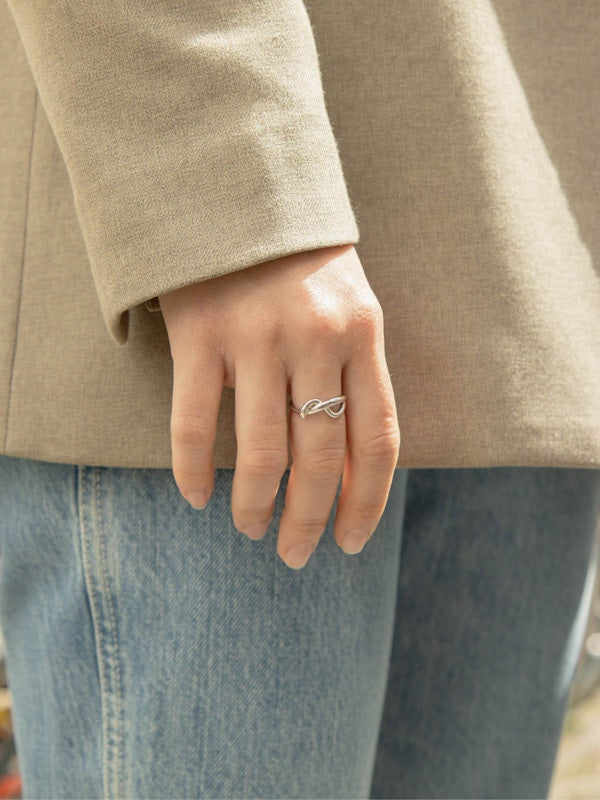 TWISTED DECEIVER RING SØLV