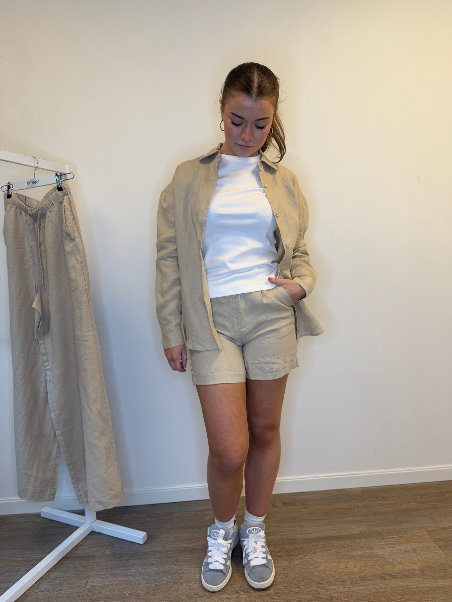 DANA SHORTS BEIGE