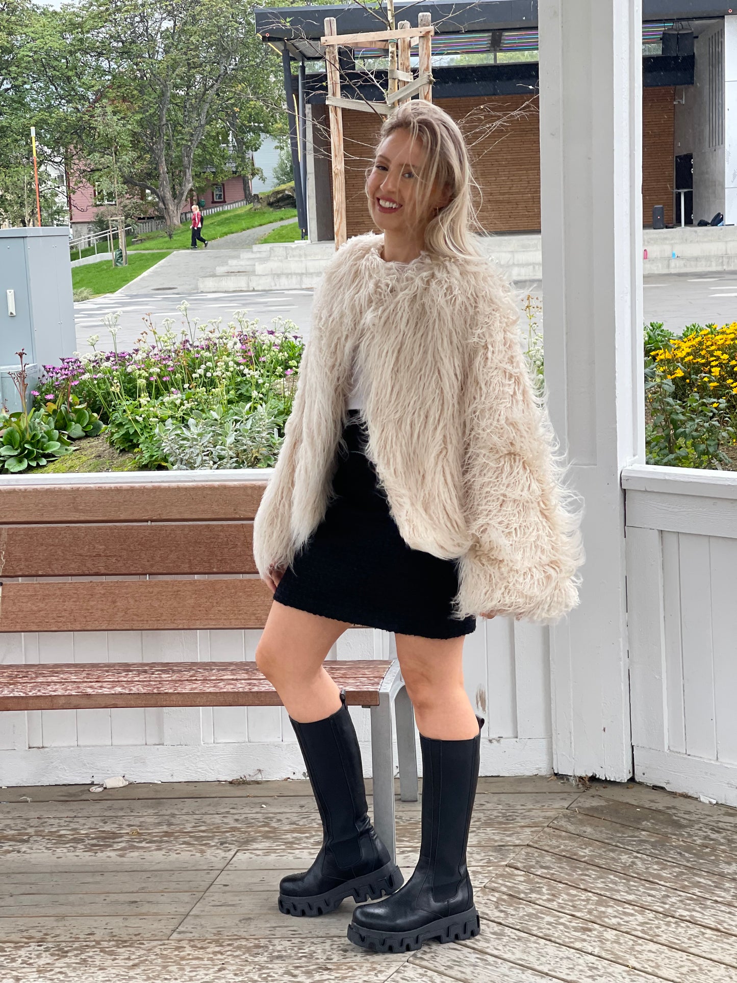 Manda faux fur jacket
