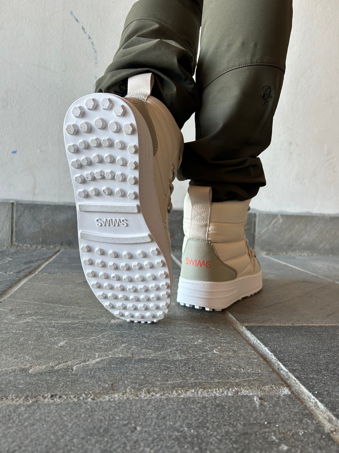 SNOW RUNNER MID OFF WHITE