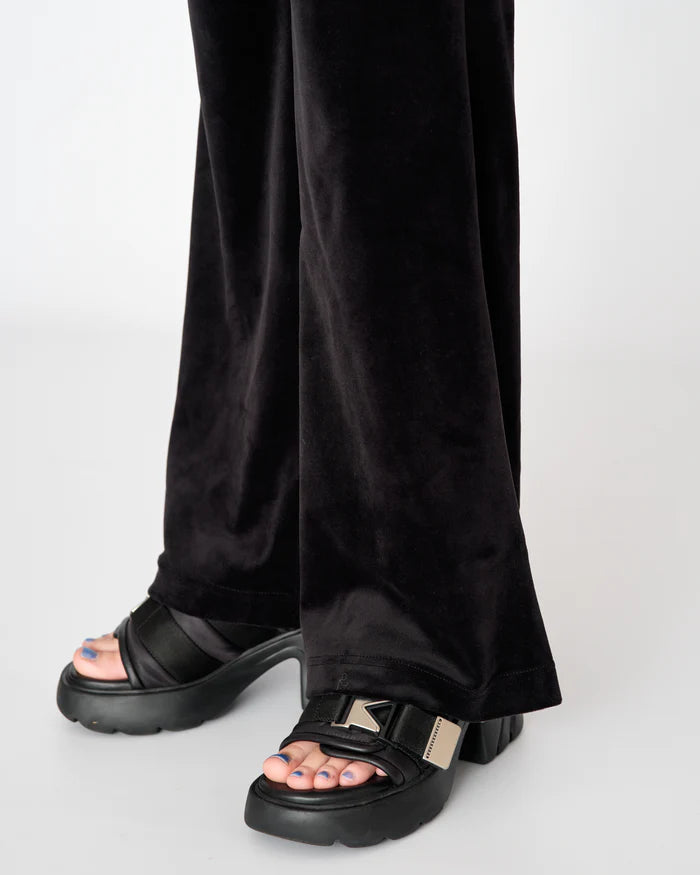 LAYLA LOW RISE POCKET FLARE BLACK