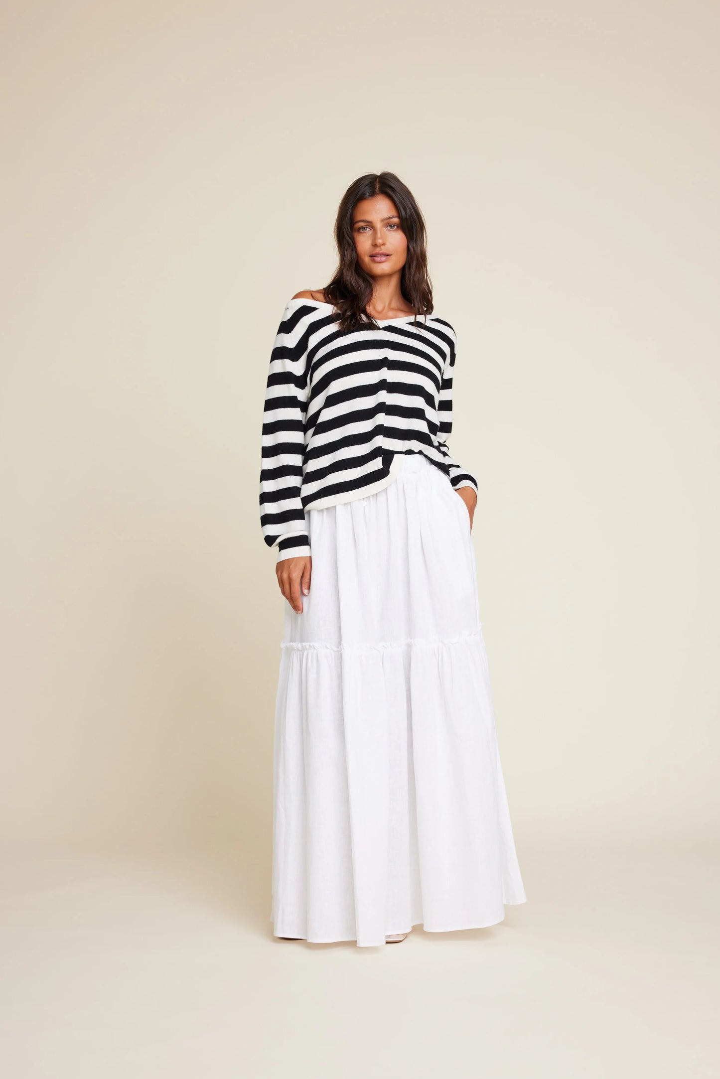 HAY SKIRT WHITE