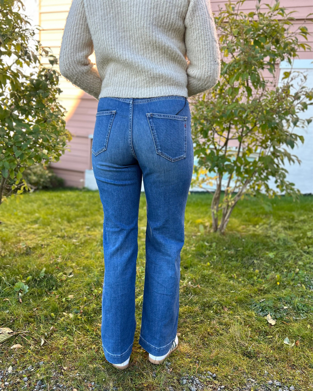 MELJA STRAIGHT FIT MEDIUM BLUE