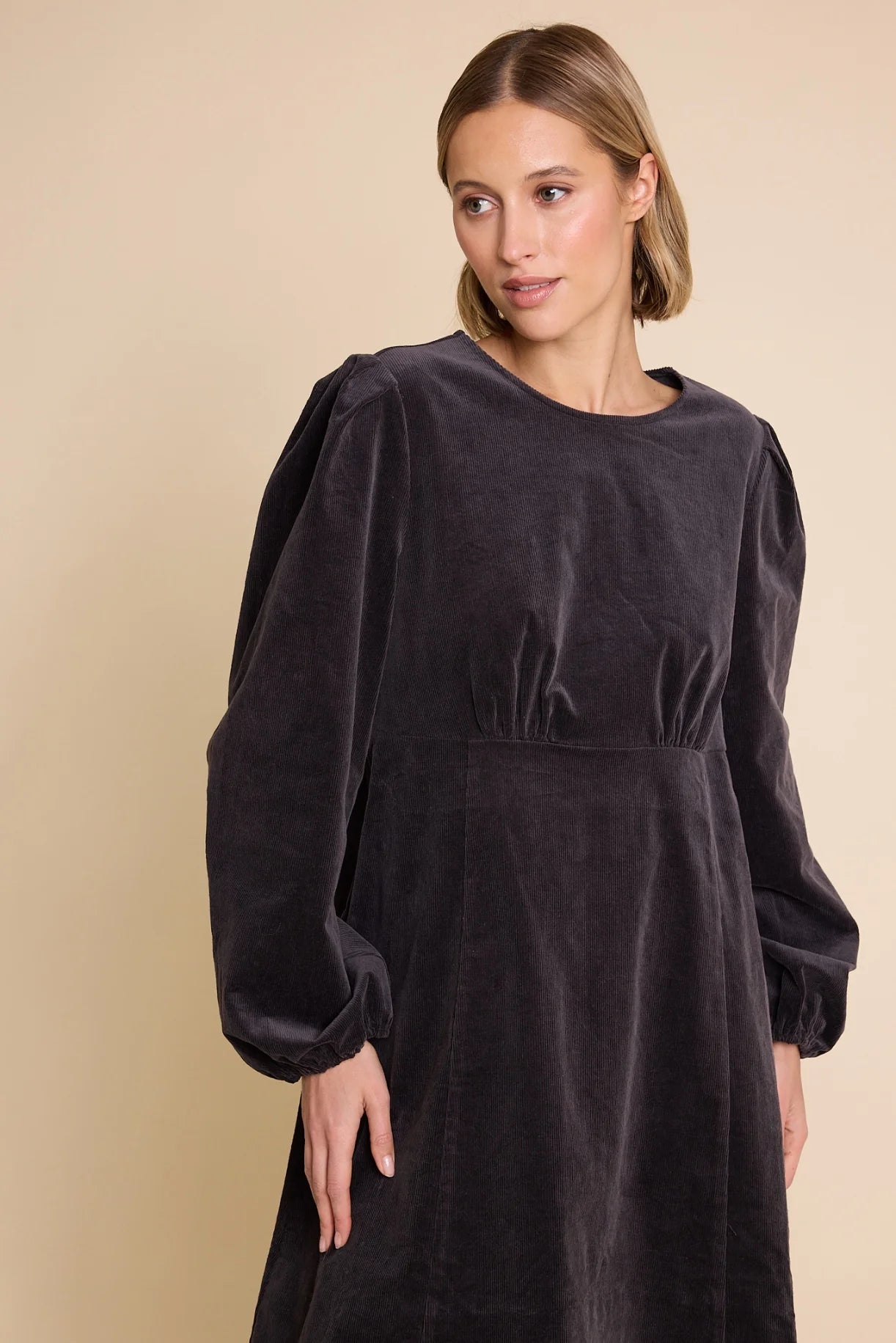 MILLER SHORT CORD DRESS ANTRACITE