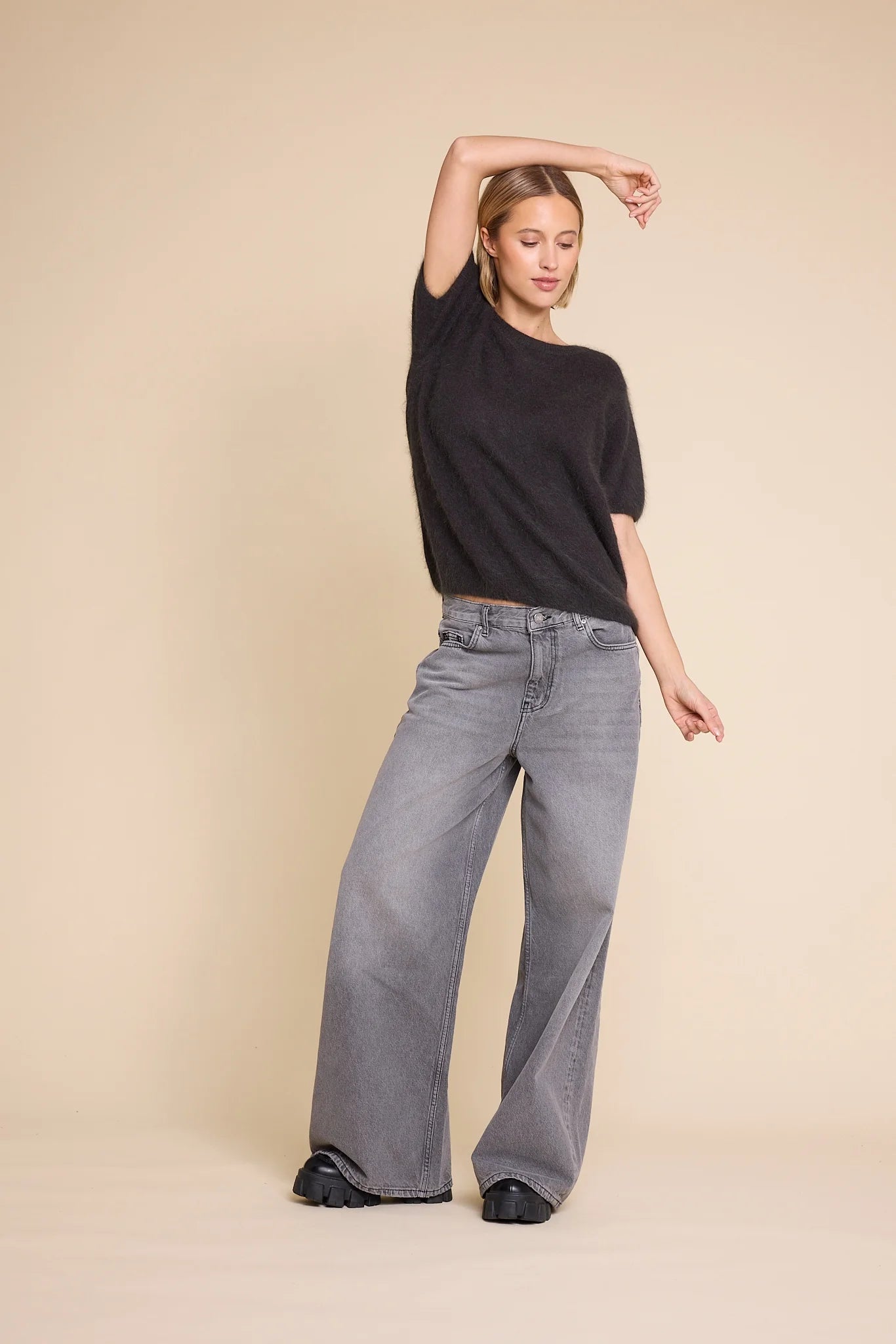 MONROE 24 KNITTED T-SHIRT BROWN