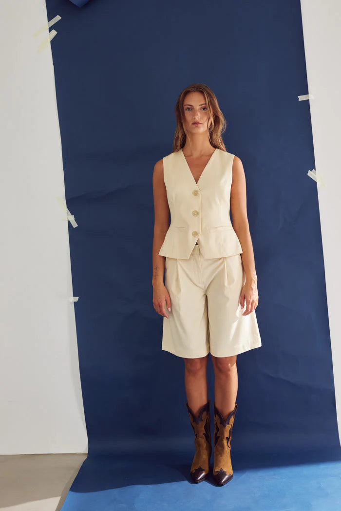 KAUSANDRA VEST BUTTER
