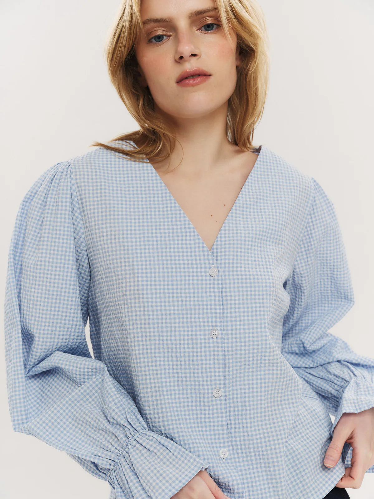 INDIANA LS BUTTON BLOUSE DUSTY BLUE