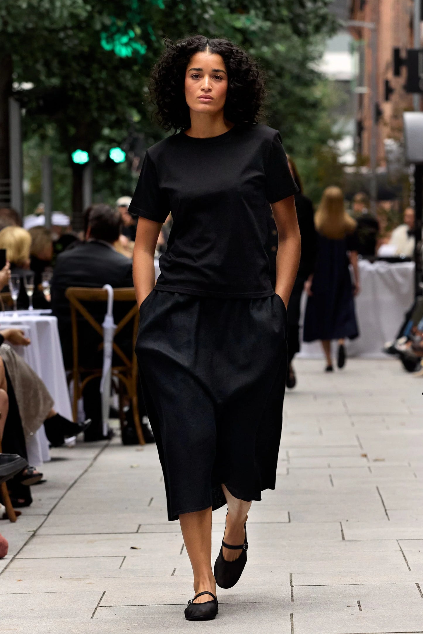 SKIRT 25 BLACK