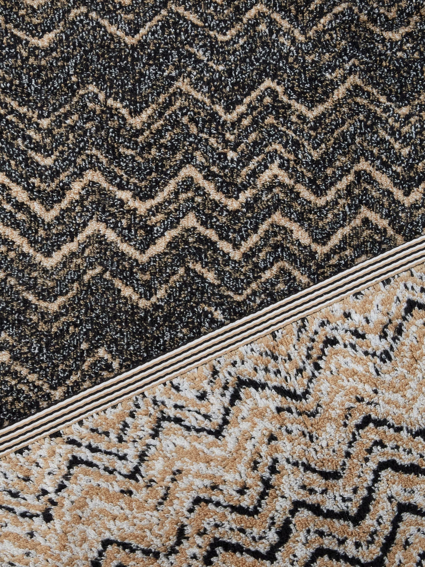 AZUL 138 BATH TOWEL 70X115