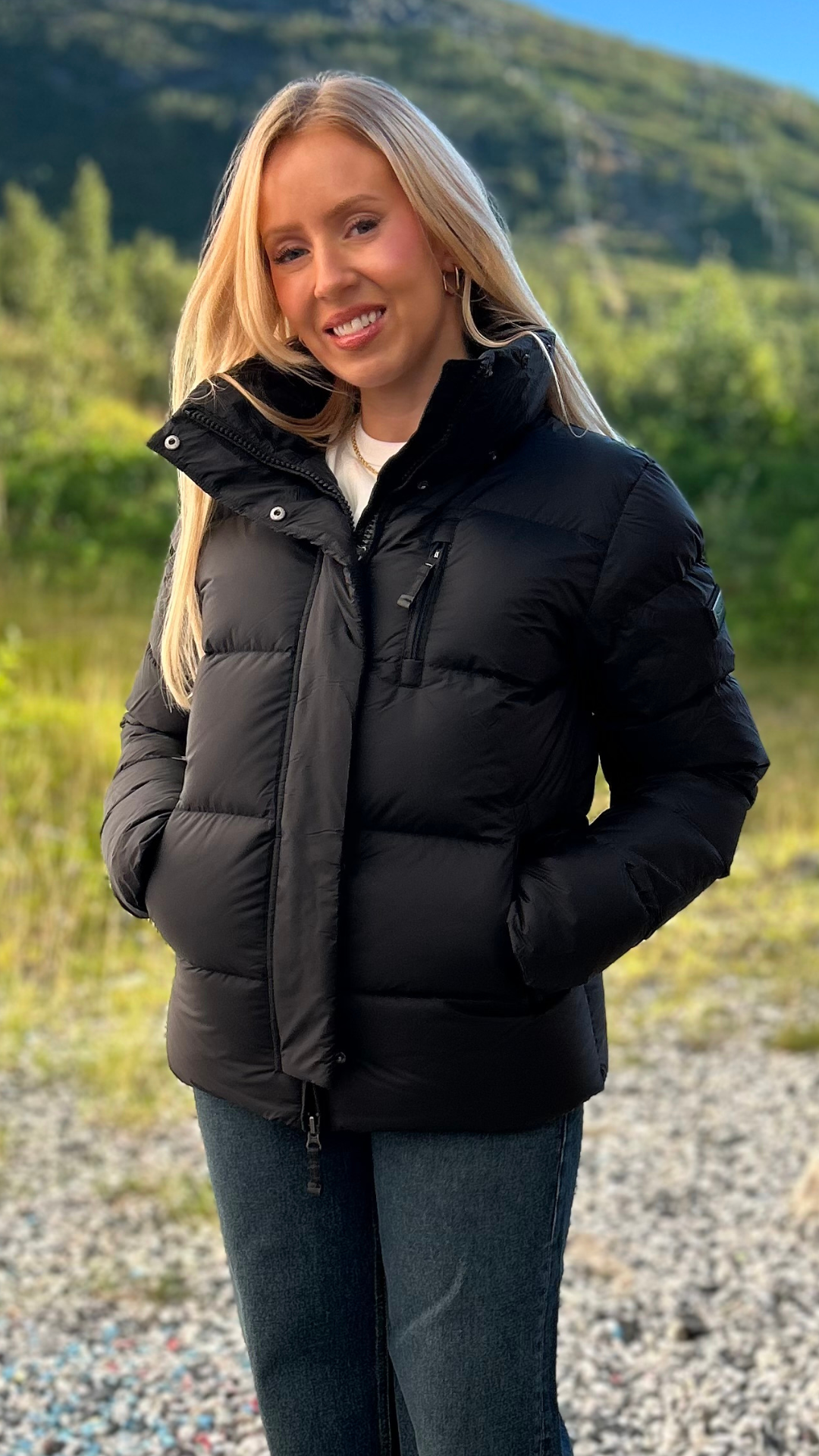 STELLA BLACK