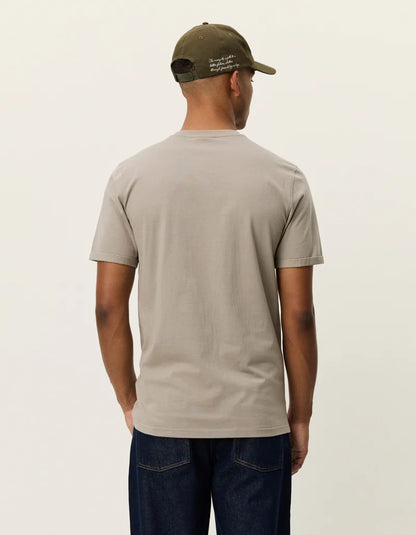 NORREGARD CONTRAST T-SHIRT LAUREL OAK SAND