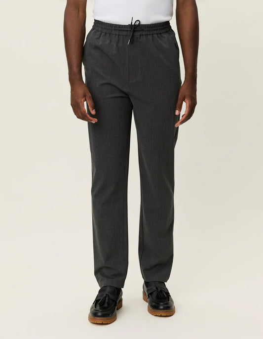COMO TAPERED TEXTURED PANTS DARK GREY