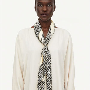 MONNE SILK SCARF PEARL
