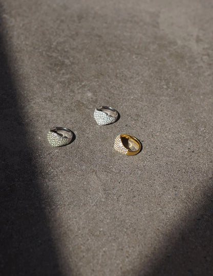 MINI OVAL COCKTAIL WHITE RING SILVER