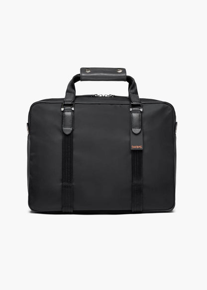 Attaché