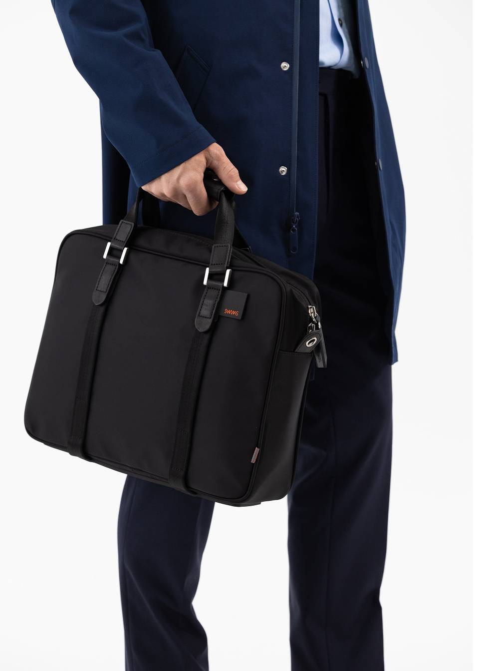 Attaché