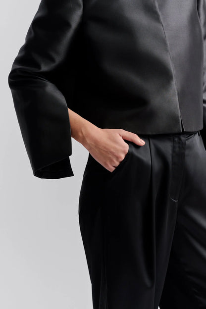 RUTHIE CROPPED LONG SLEEVE BLOUSE BLACK