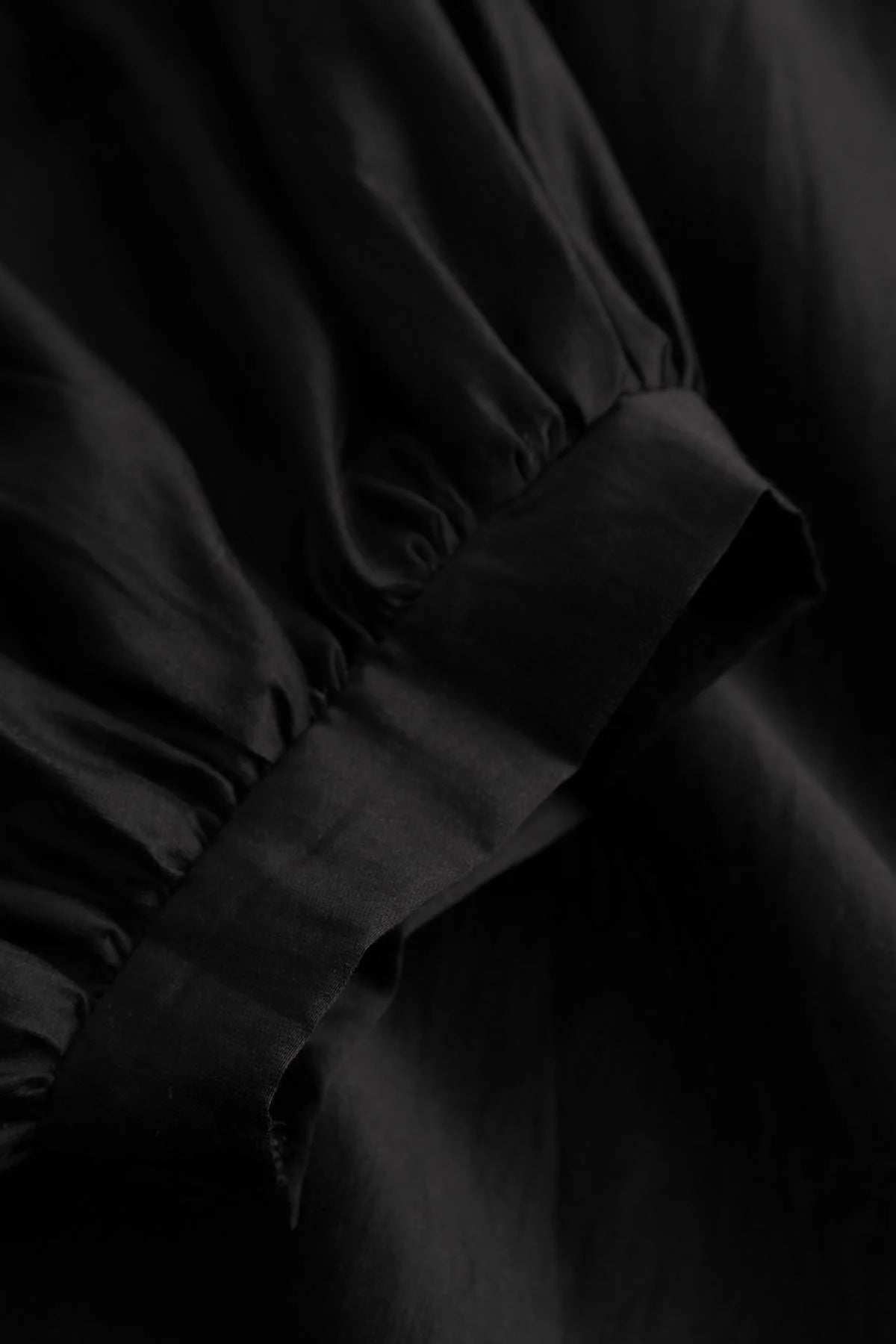 LORIS BLOUSE BLACK