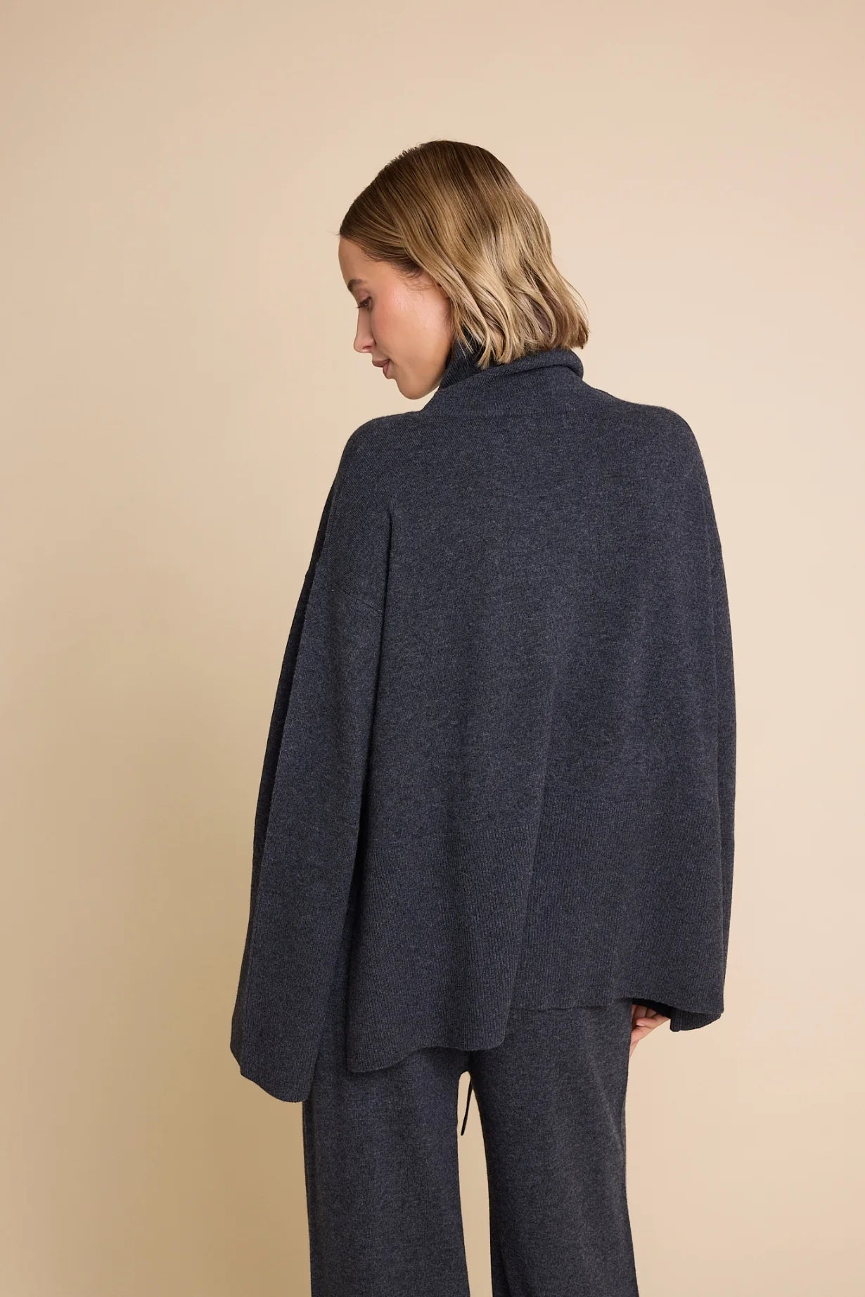 ANDREAS SOLID KNITTED SWEATER ANTRACITE
