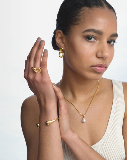 BOLDED DROPS BANGLE GOLD
