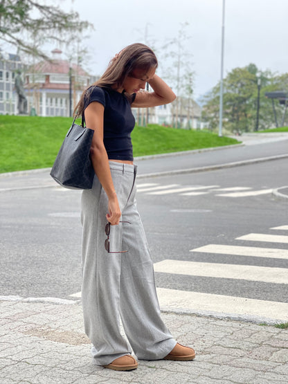 EVELYN TROUSER LIGHT GREY