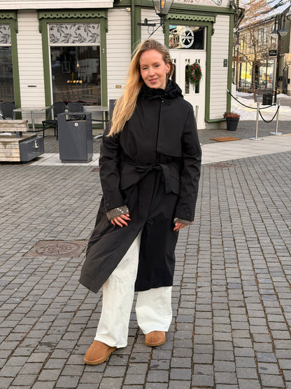 SUVA HARDSHELL TRENCH COAT BLACK