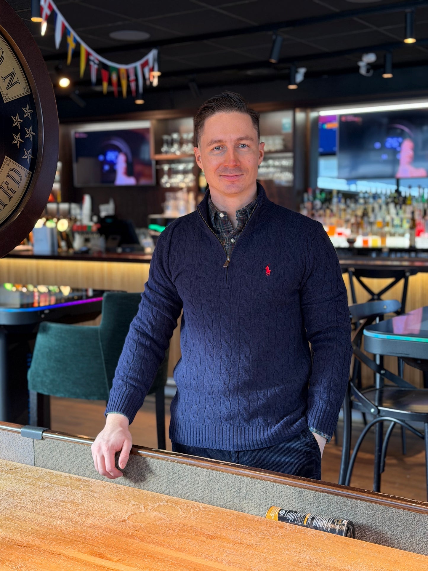 LONG SLEEVE QUARTER ZIP PULLOVER HUNTER NAVY