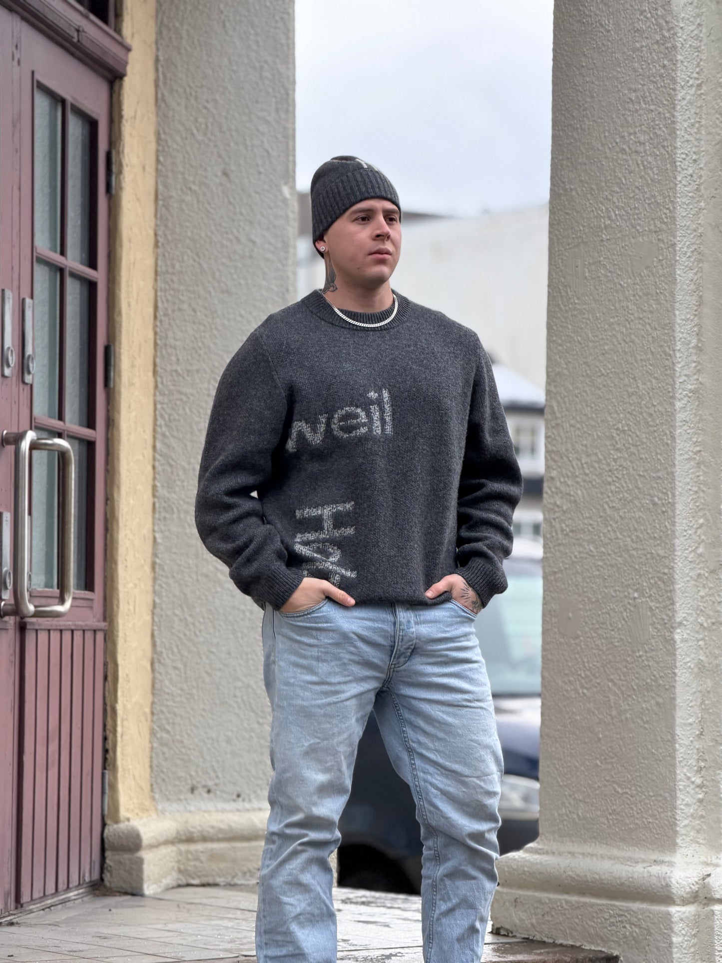 HAZA LOGO CREWNECK SWEATER