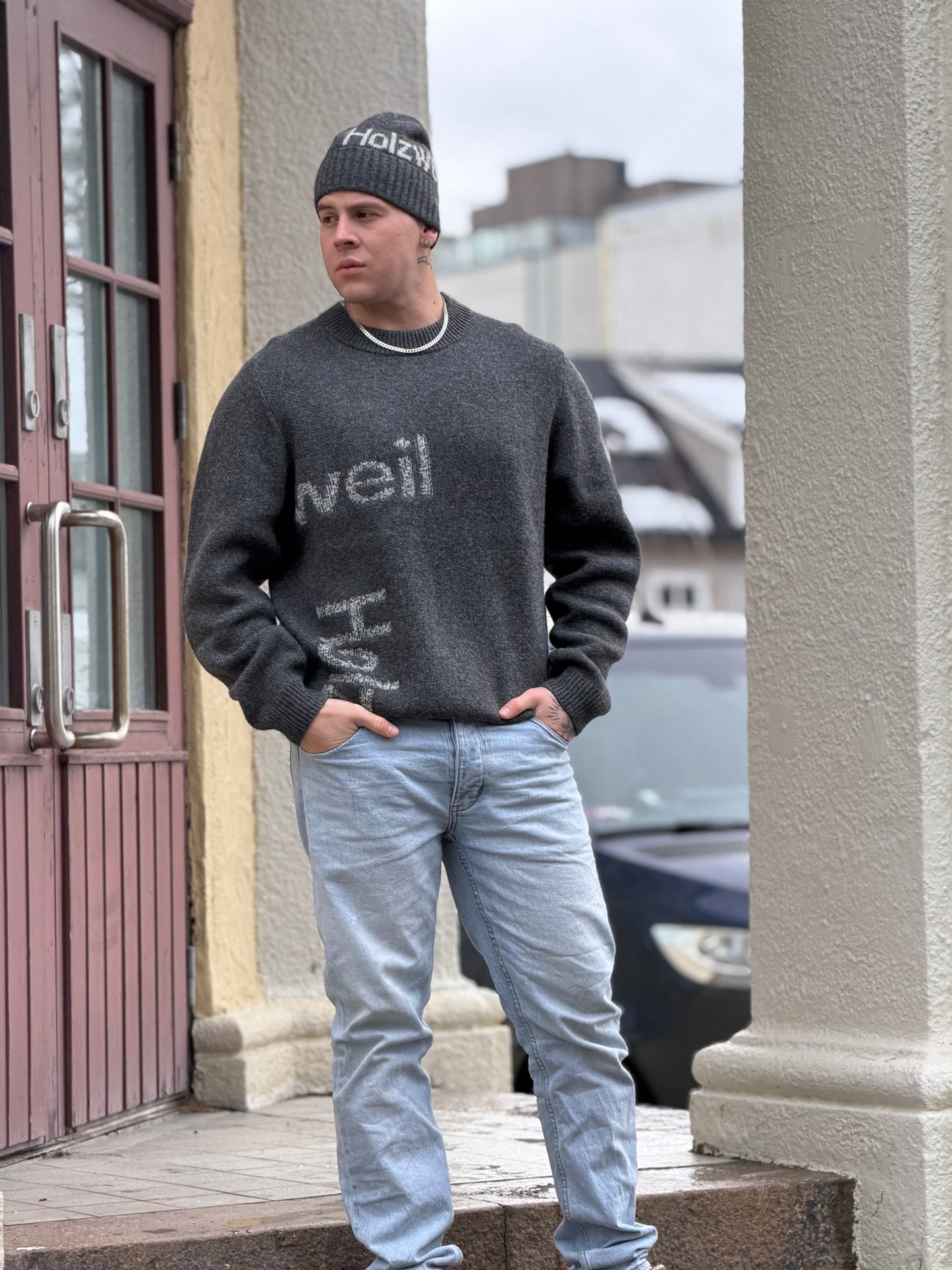 HAZA LOGO CREWNECK SWEATER