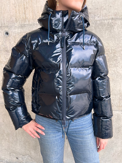 ALTA SHORT PUFFER JACKET W3T3 SPILL