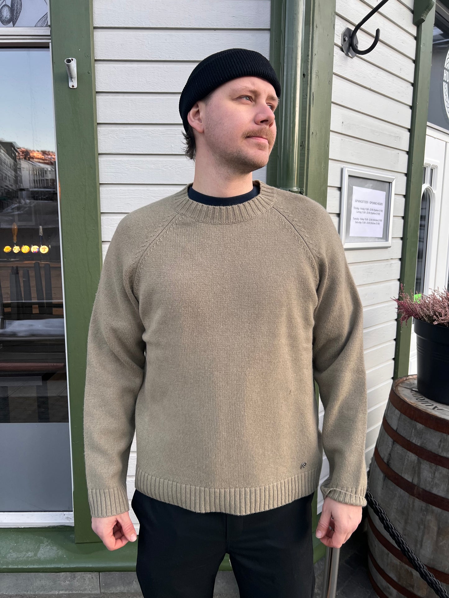 WOOL CREWNECK SWEATER GREEN