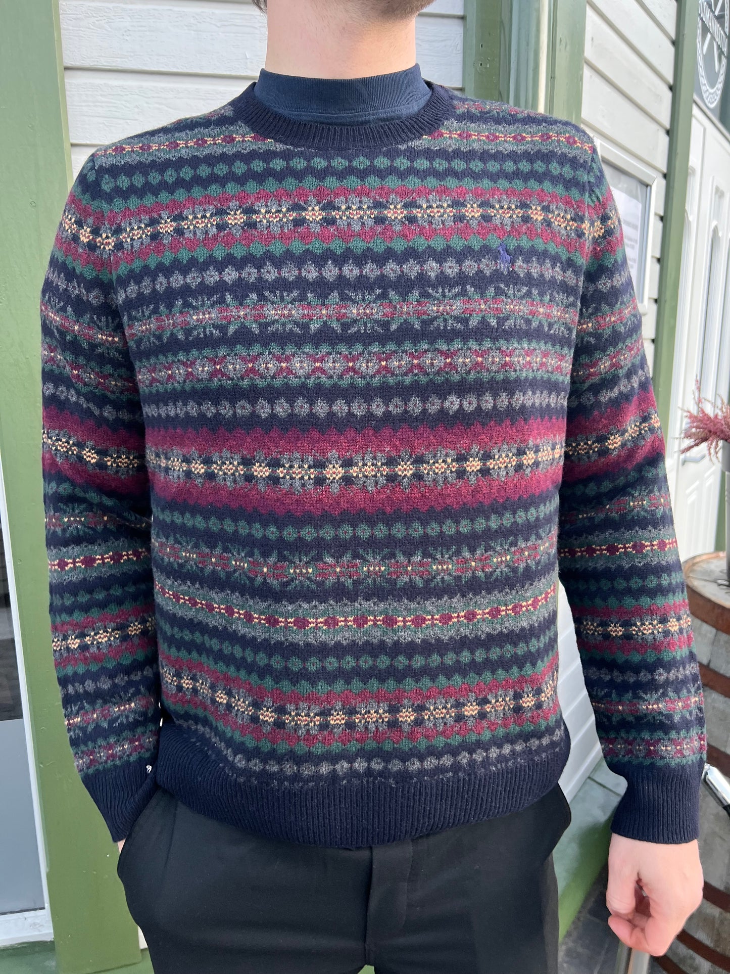 STRIPED PATERN WOOL PULLOVER