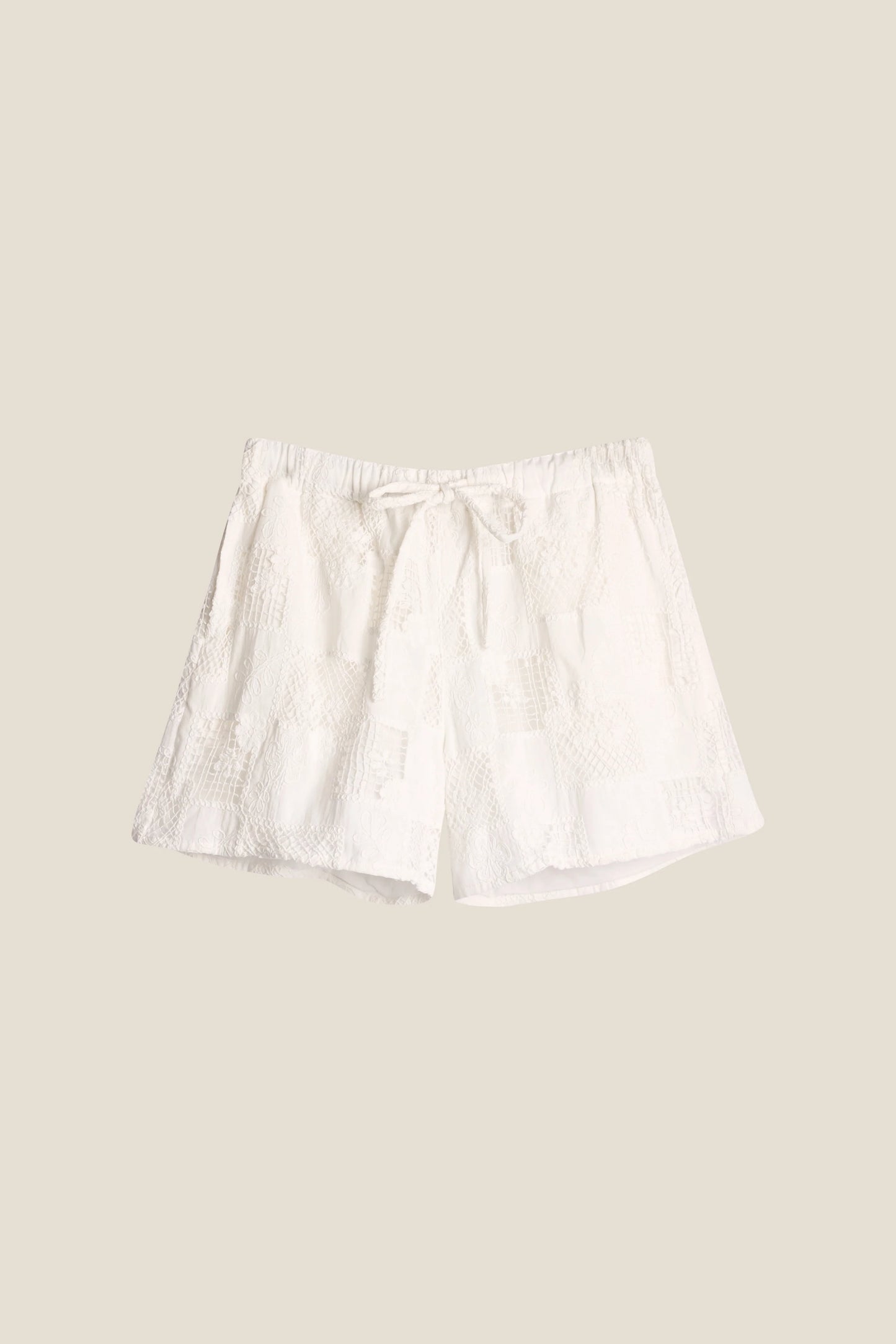 BOY FRIEND LACE SHORTS WHITE