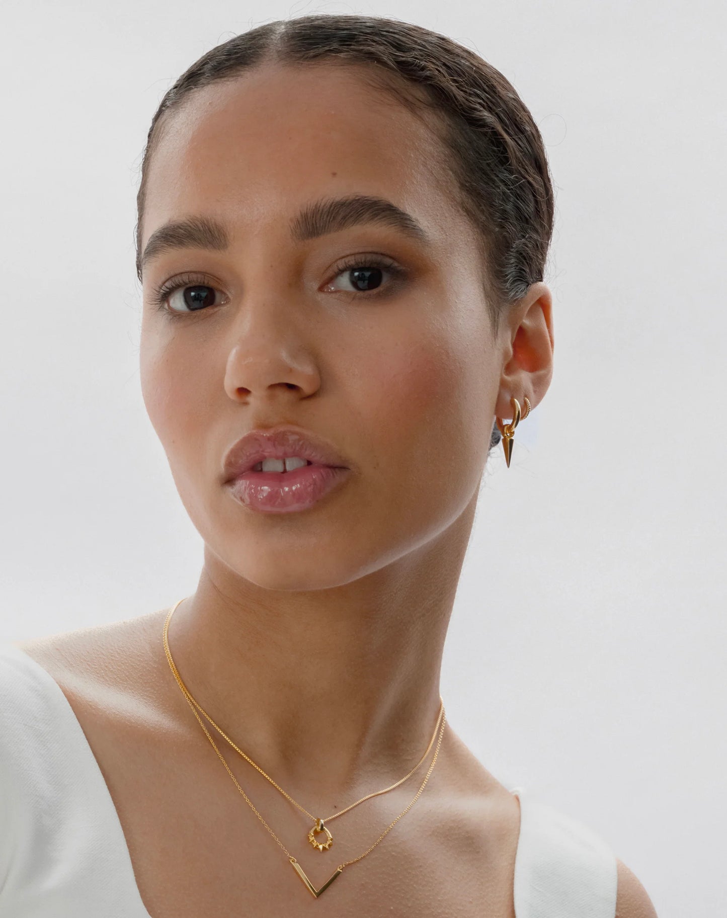 JUNO SINGLE HOOP GOLD