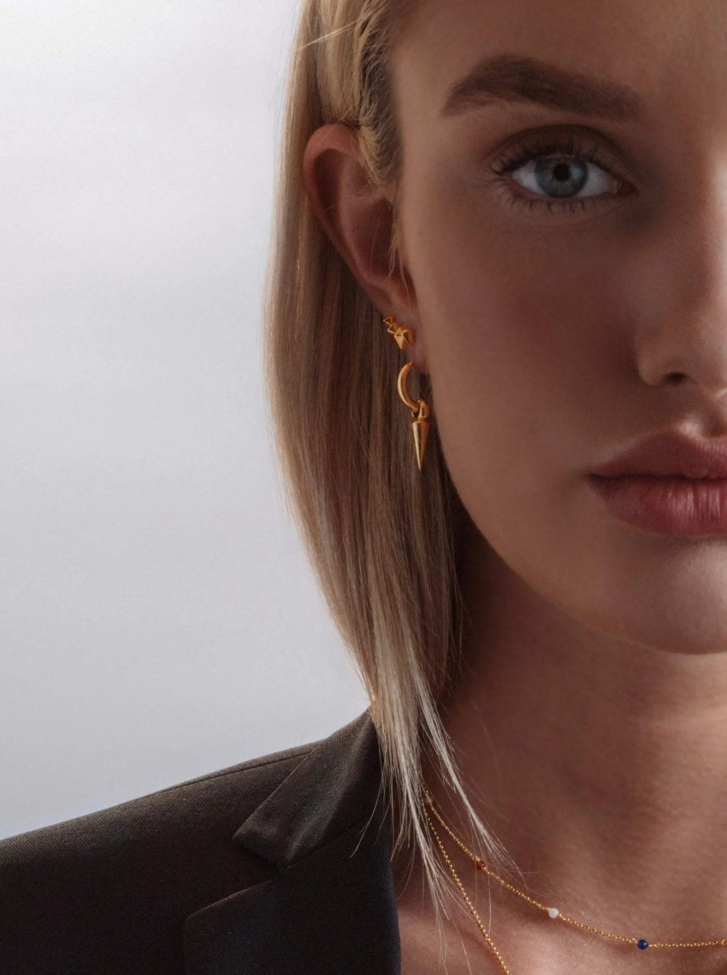 JUNO SINGLE HOOP GOLD