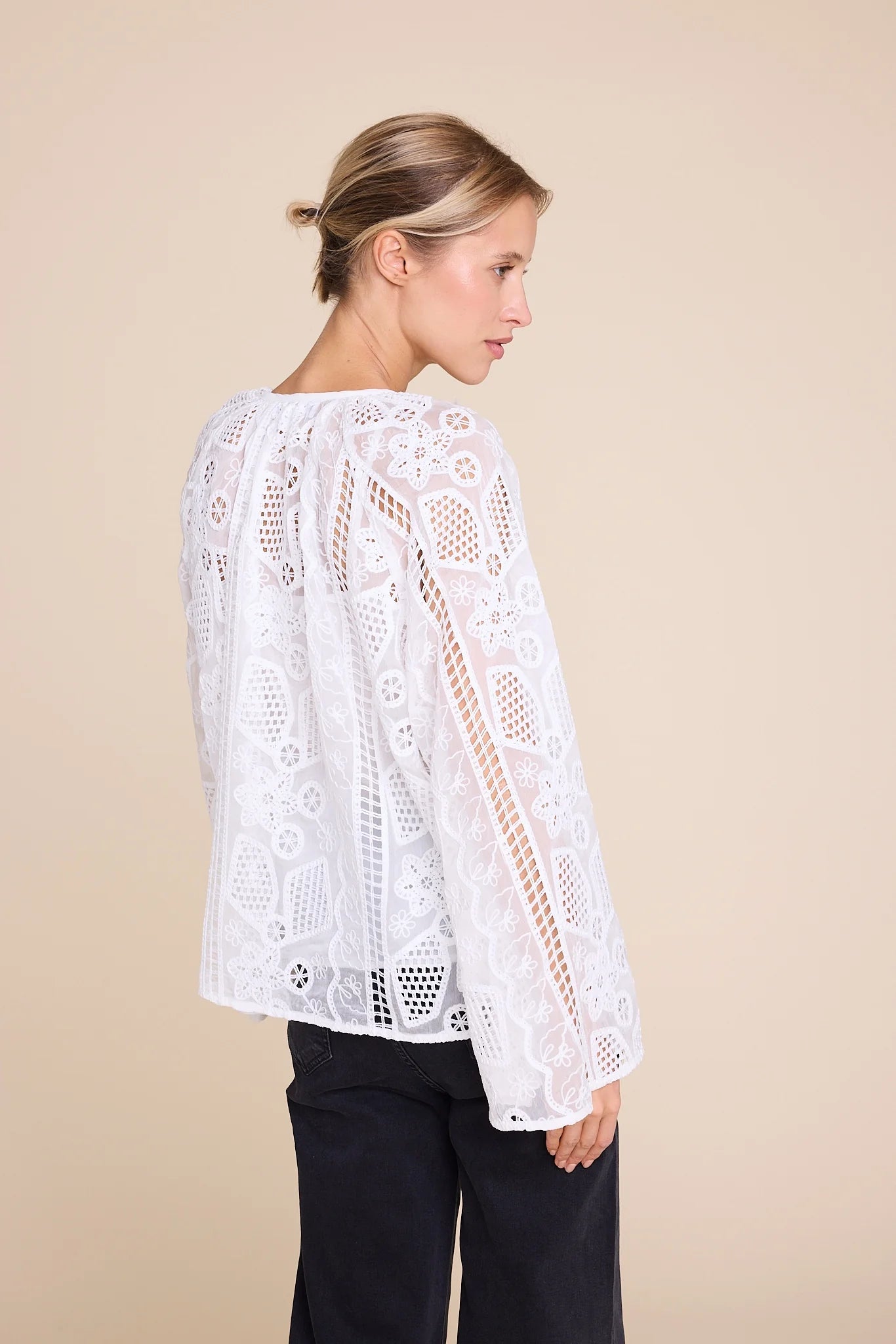 GRACE SHORT BLOUSE WHITE