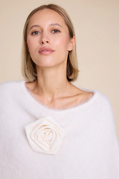 KNITTED PONCHO CREME