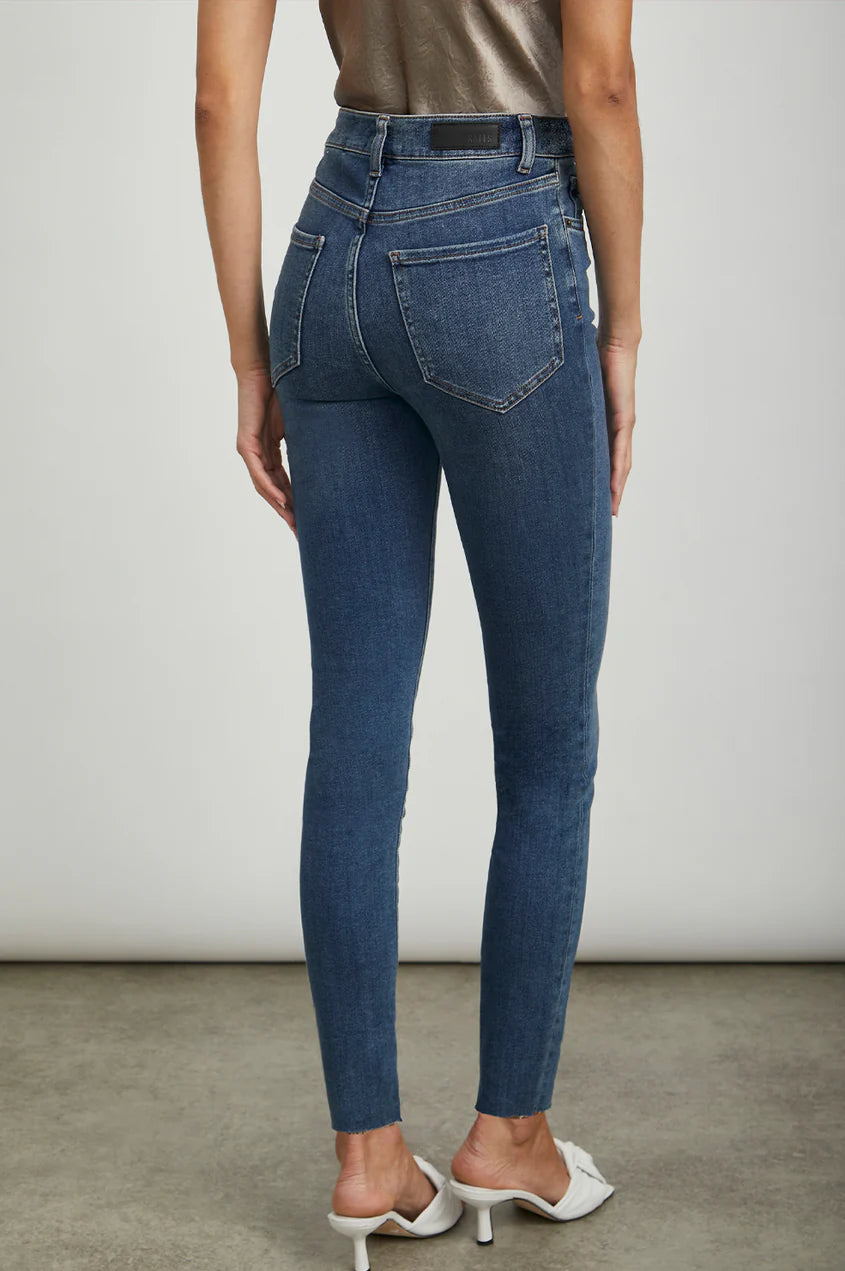 LARCHMONT SKINNY BALTIC BLUE