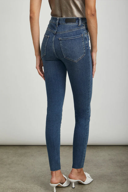 LARCHMONT SKINNY BALTIC BLUE