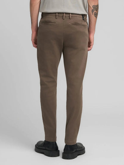 BENNI REGULAR-FIT CHINO JEANS BROWN