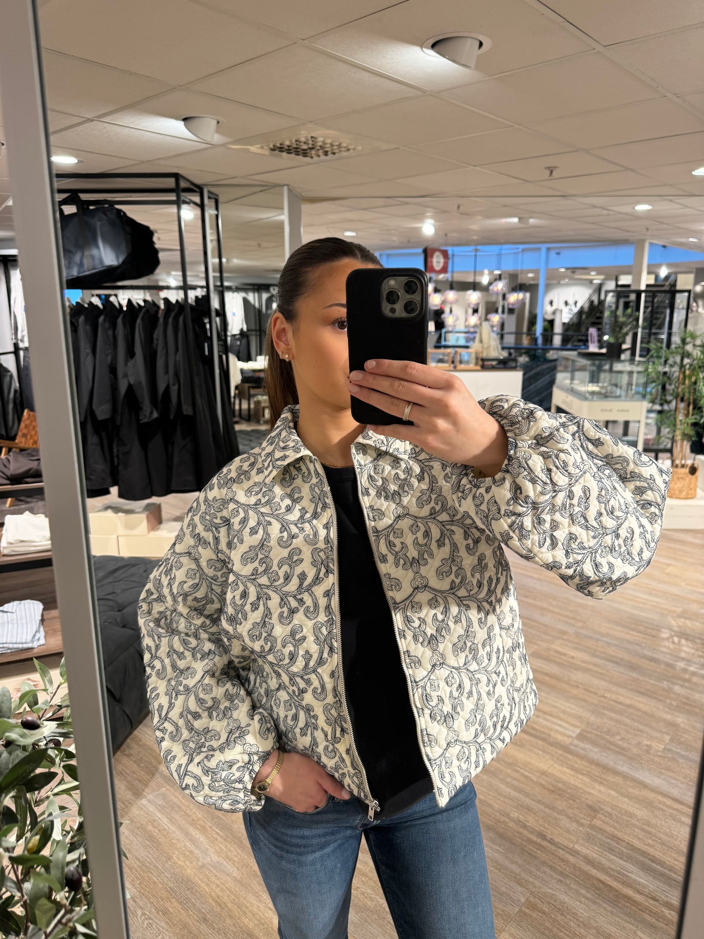 MARIAM JACKET OFFWHITE