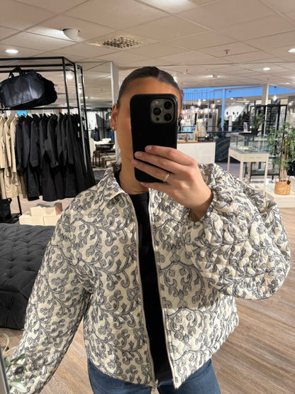 MARIAM JACKET OFFWHITE