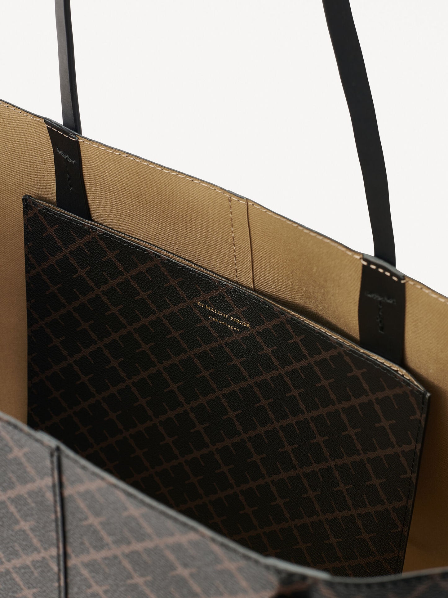 ABI TOTE DARK CHOKOLATE
