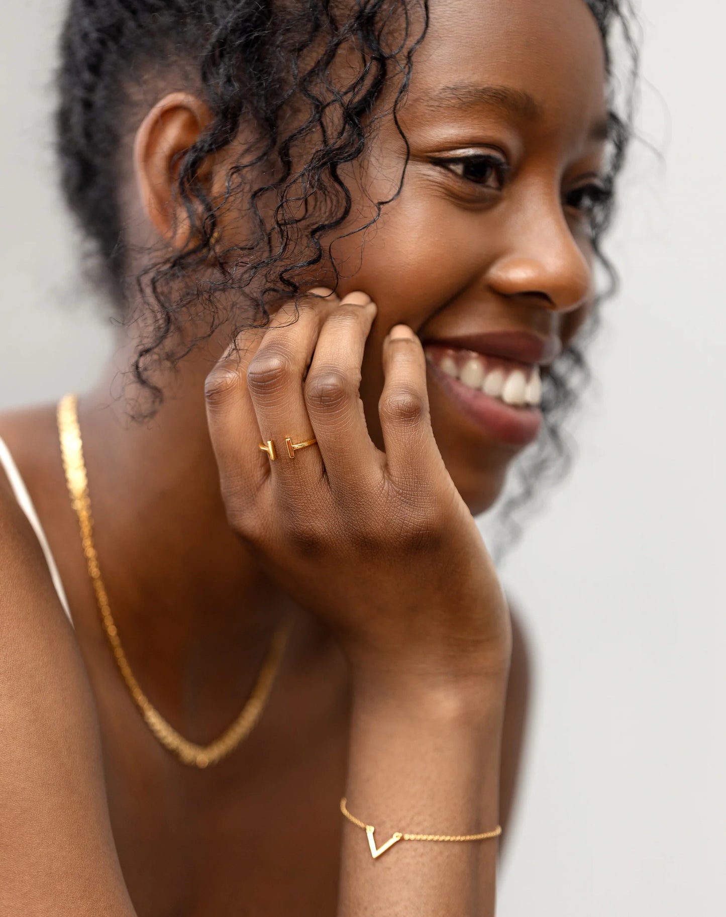 STRICT BAR RING GOLD