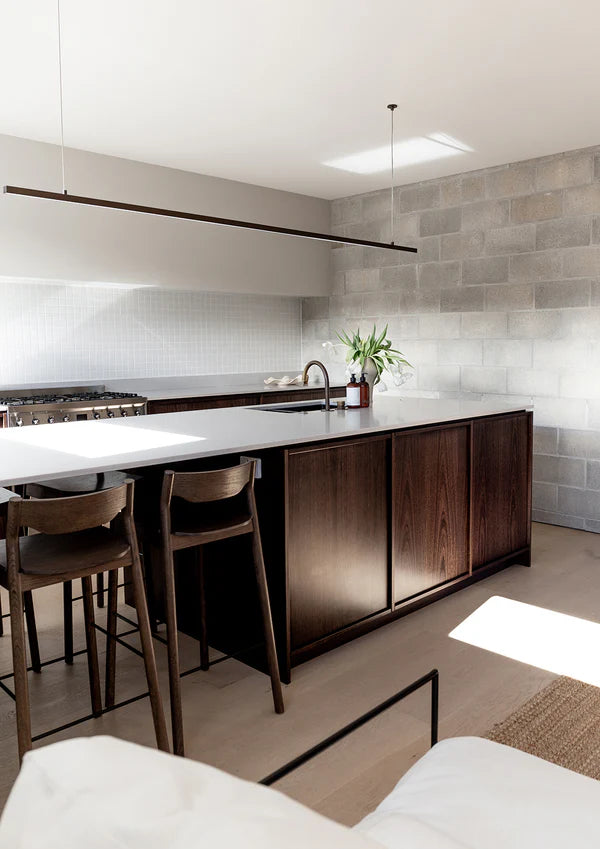 UNWIND COCONUT & WATER FLOWER HAND & BODY LOTION